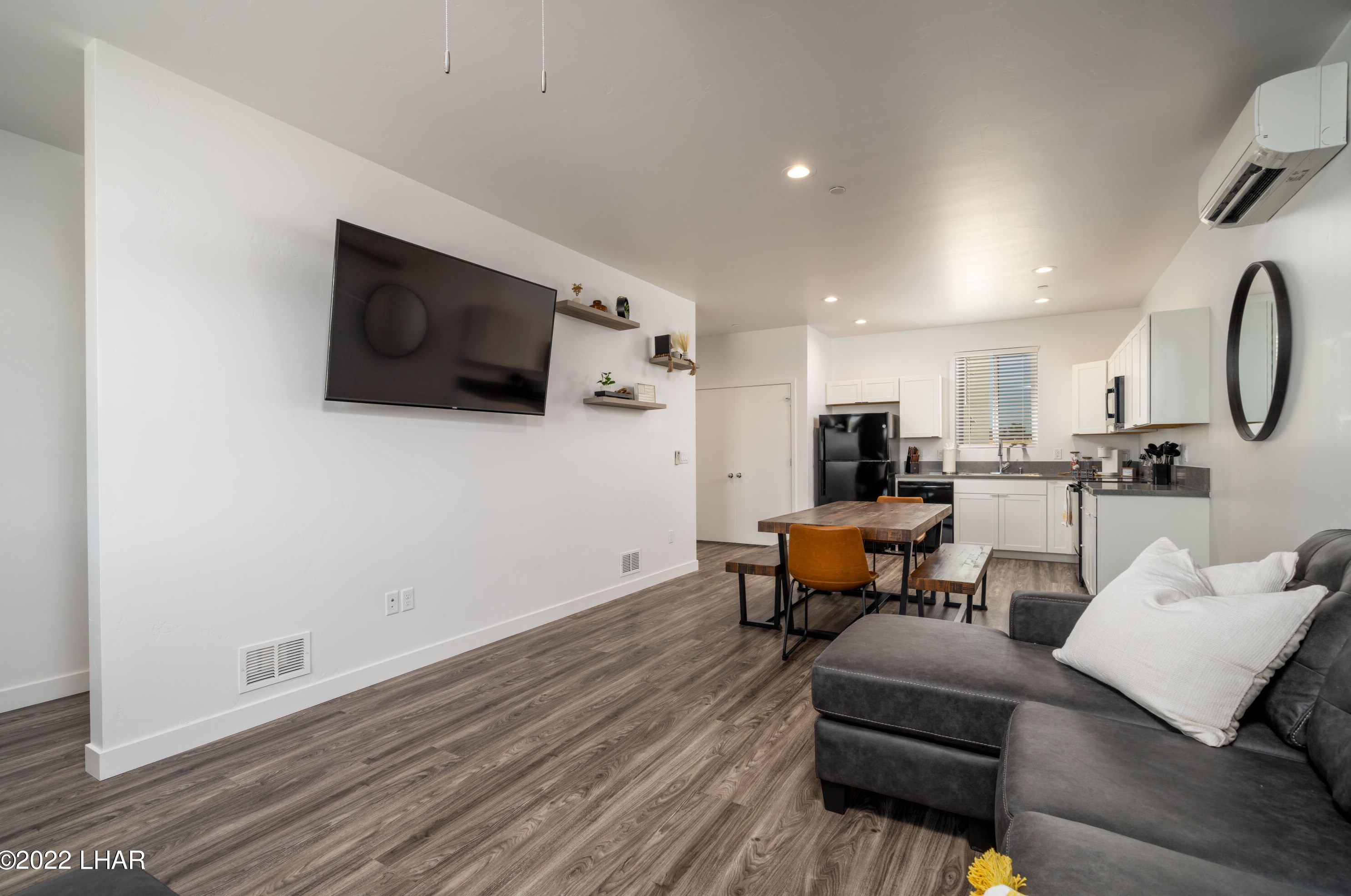 2061 Magnolia Dr #b101, Lake Havasu City, AZ 86403