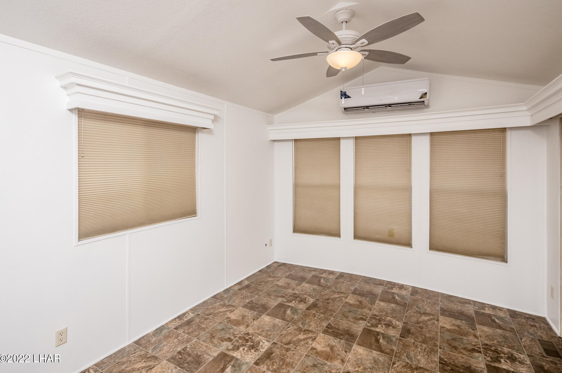 1100 Riverside Dr #123, Lake Havasu City, AZ 86404