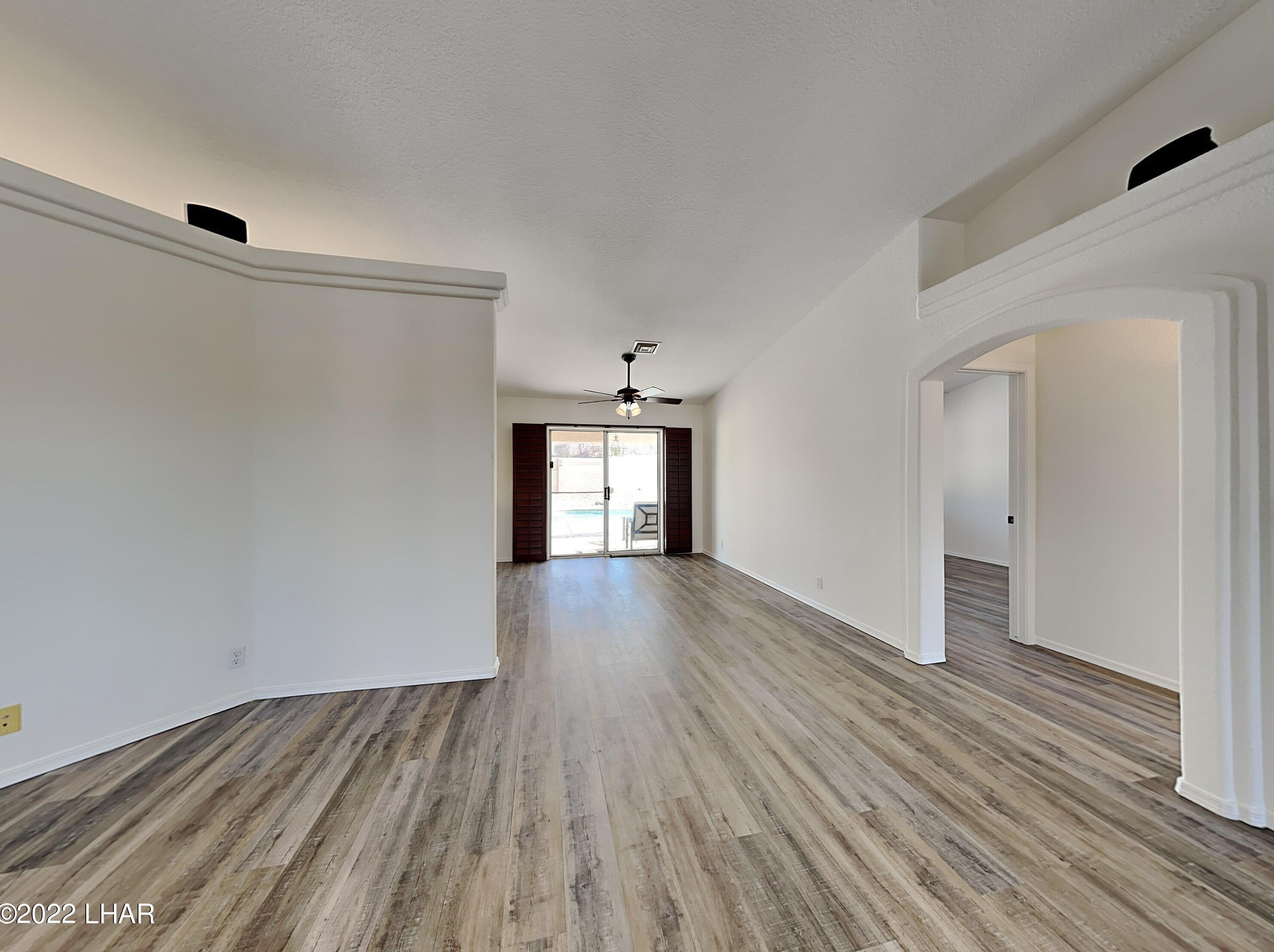 496 Meadows Dr, Lake Havasu City, AZ 86404