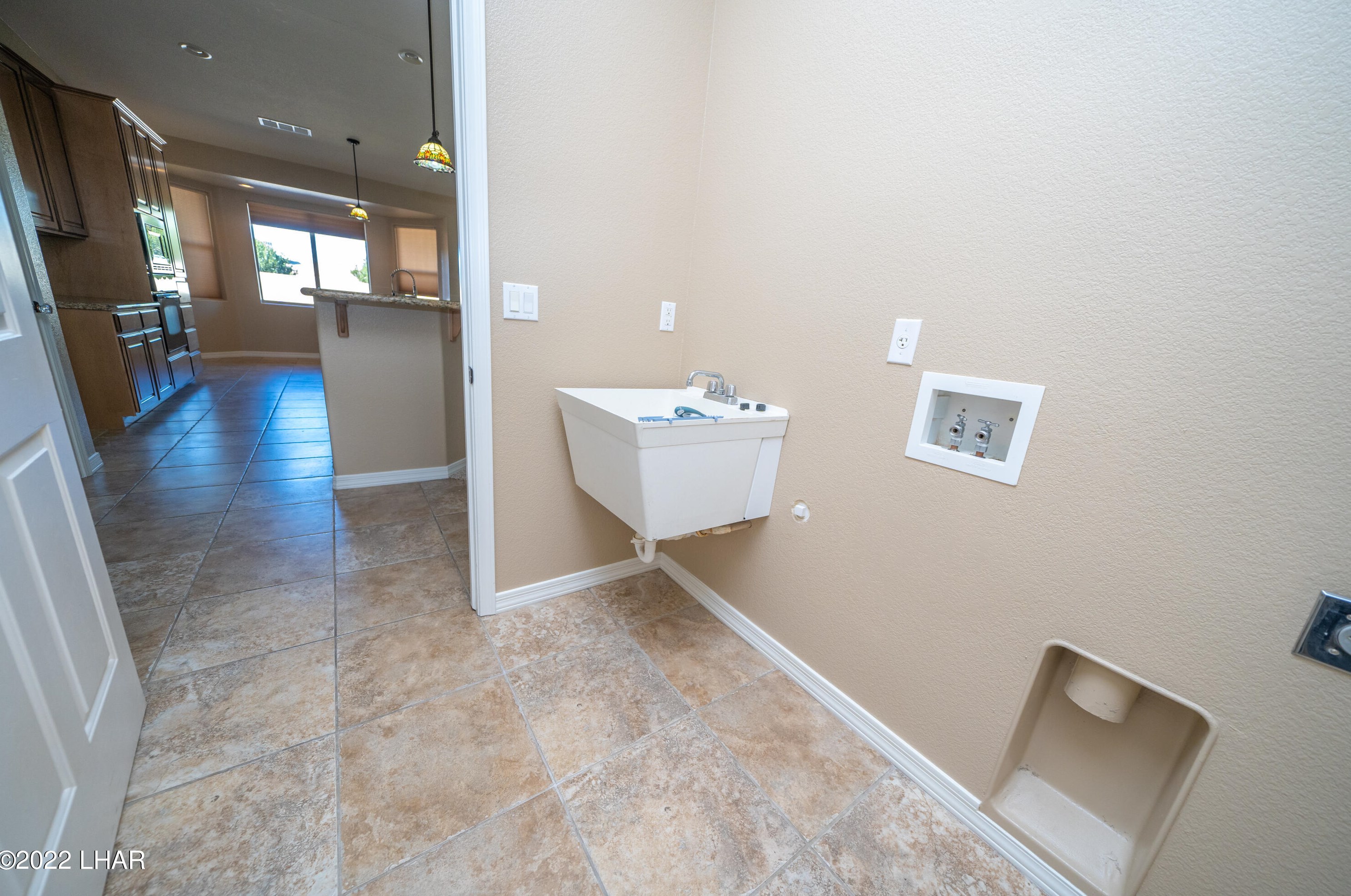 3745 Monterey Dr, Lake Havasu City AZ  86406-8819 exterior