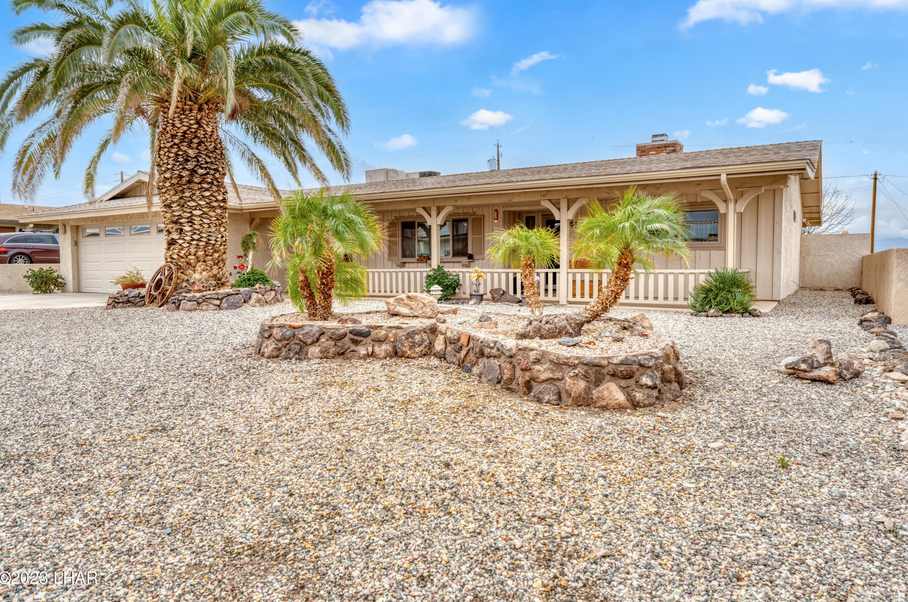 741 Thunderbolt Ave, Lake Havasu City, AZ 86406