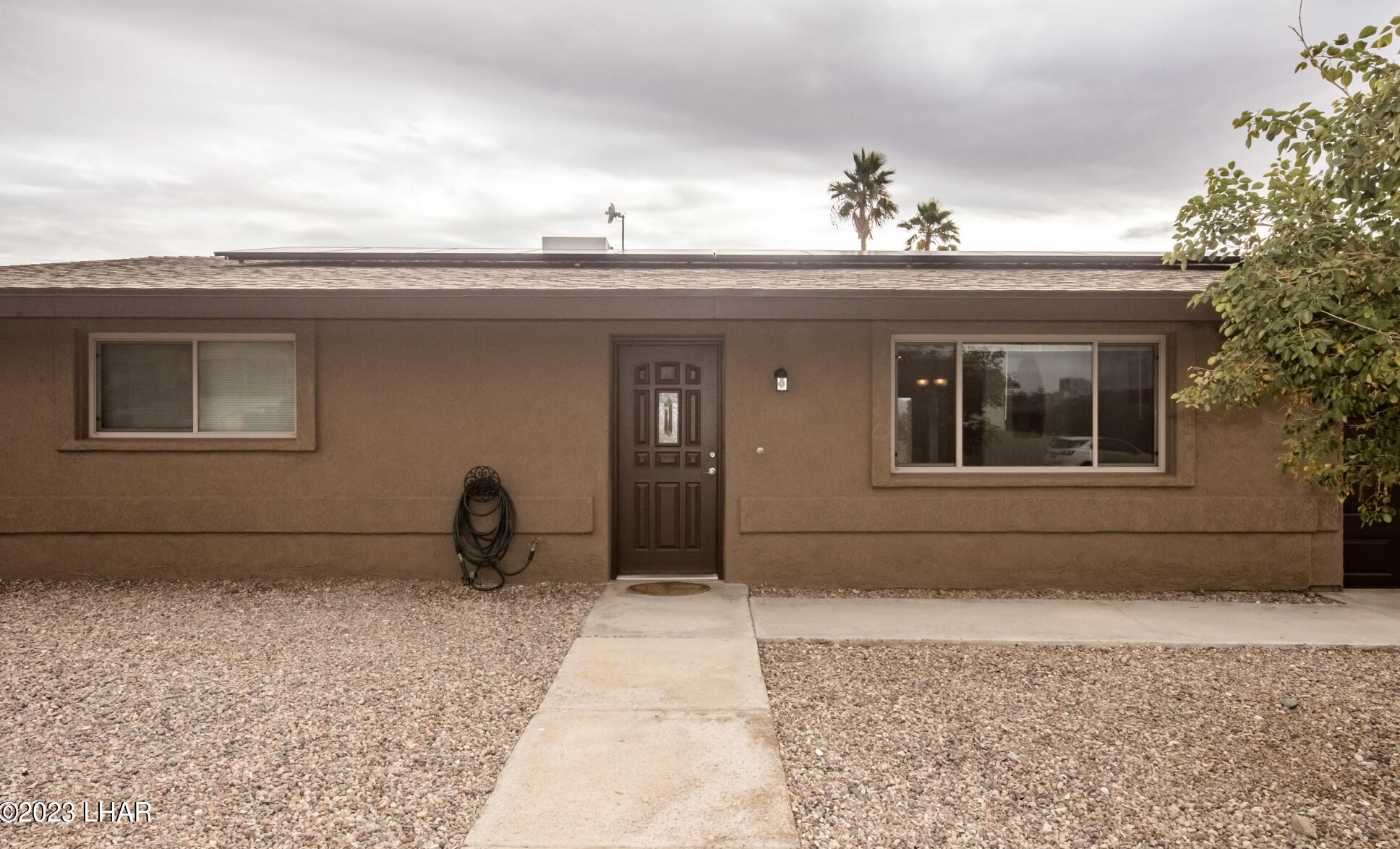 2400 Tigertail Dr, Lake Havasu City AZ  86403-4975 exterior