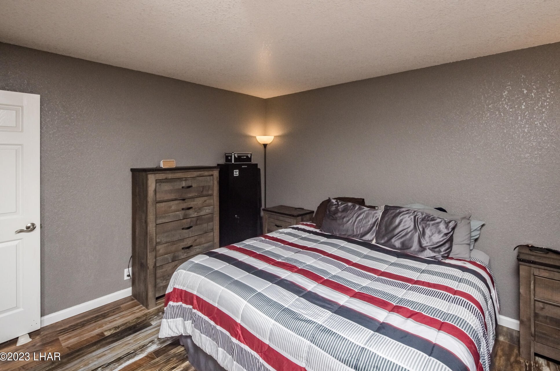 2400 Tigertail Dr, Lake Havasu City AZ  86403-4975 exterior