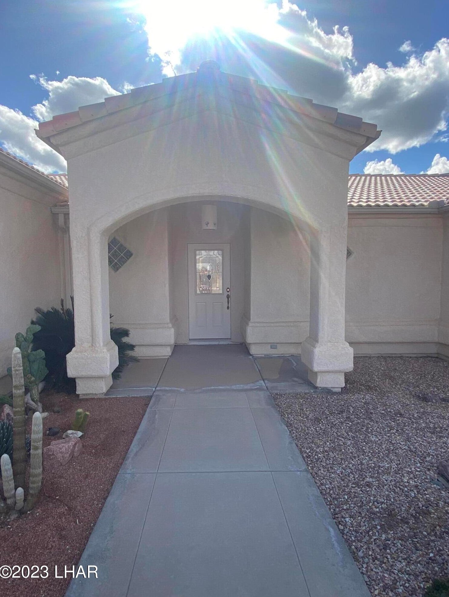 651 Wayside Dr, Lake Havasu City, AZ 86403