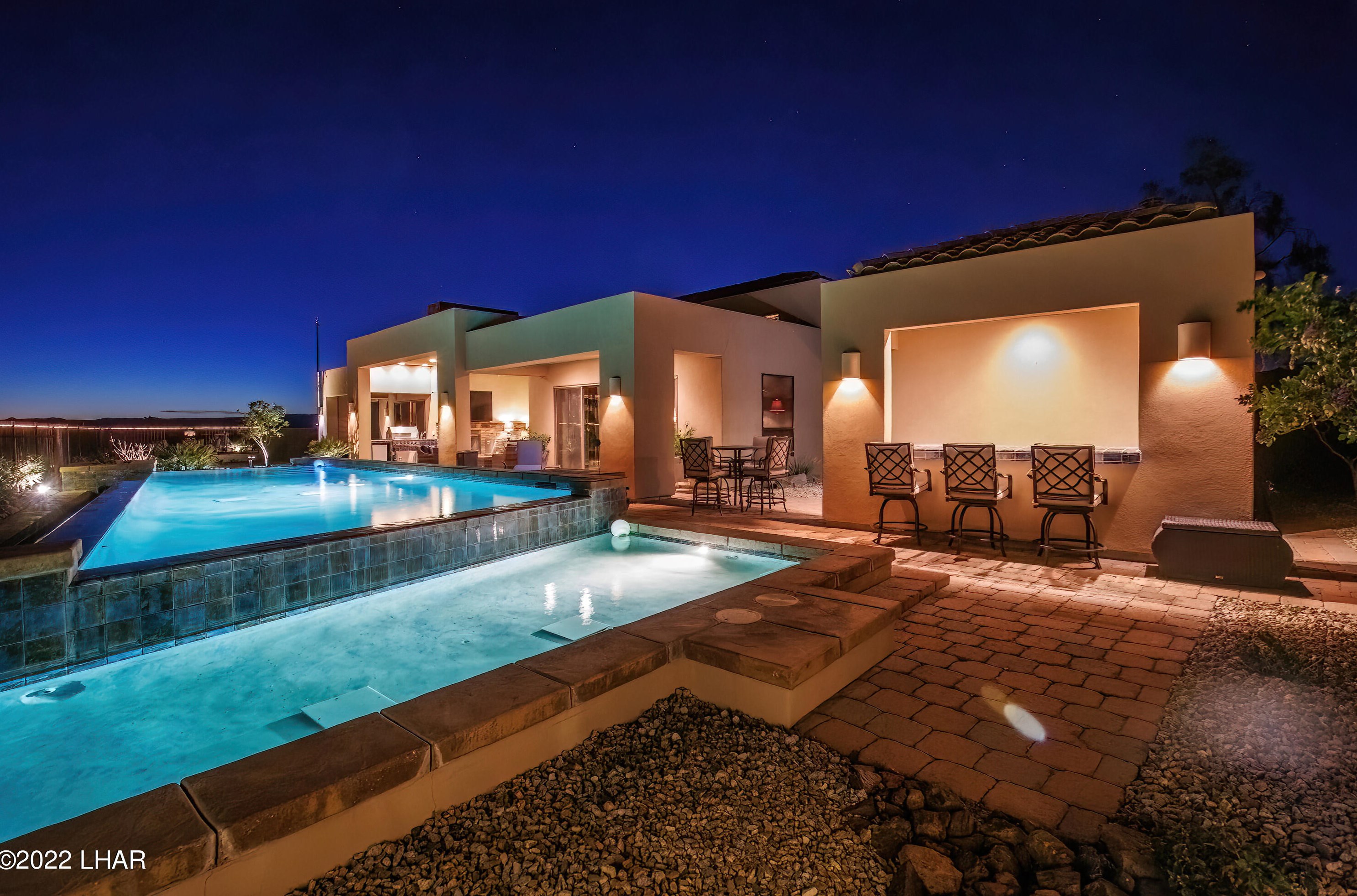 2980 Paddlewheel Cv, Bullhead City, AZ 86429