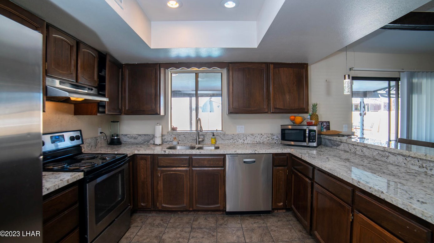 2575 Saratoga Ave, Lake Havasu City, AZ 86406