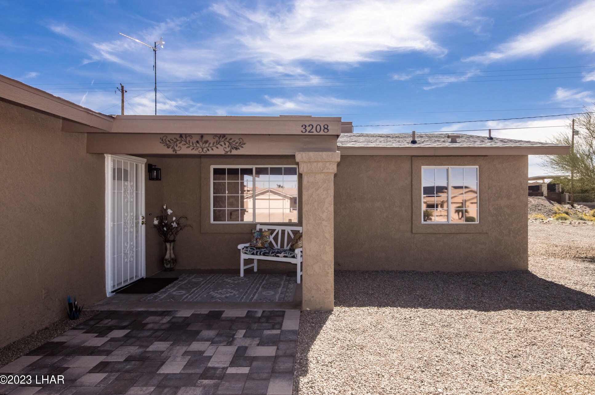 3208 Sheik Dr, Lake Havasu City, AZ 86404
