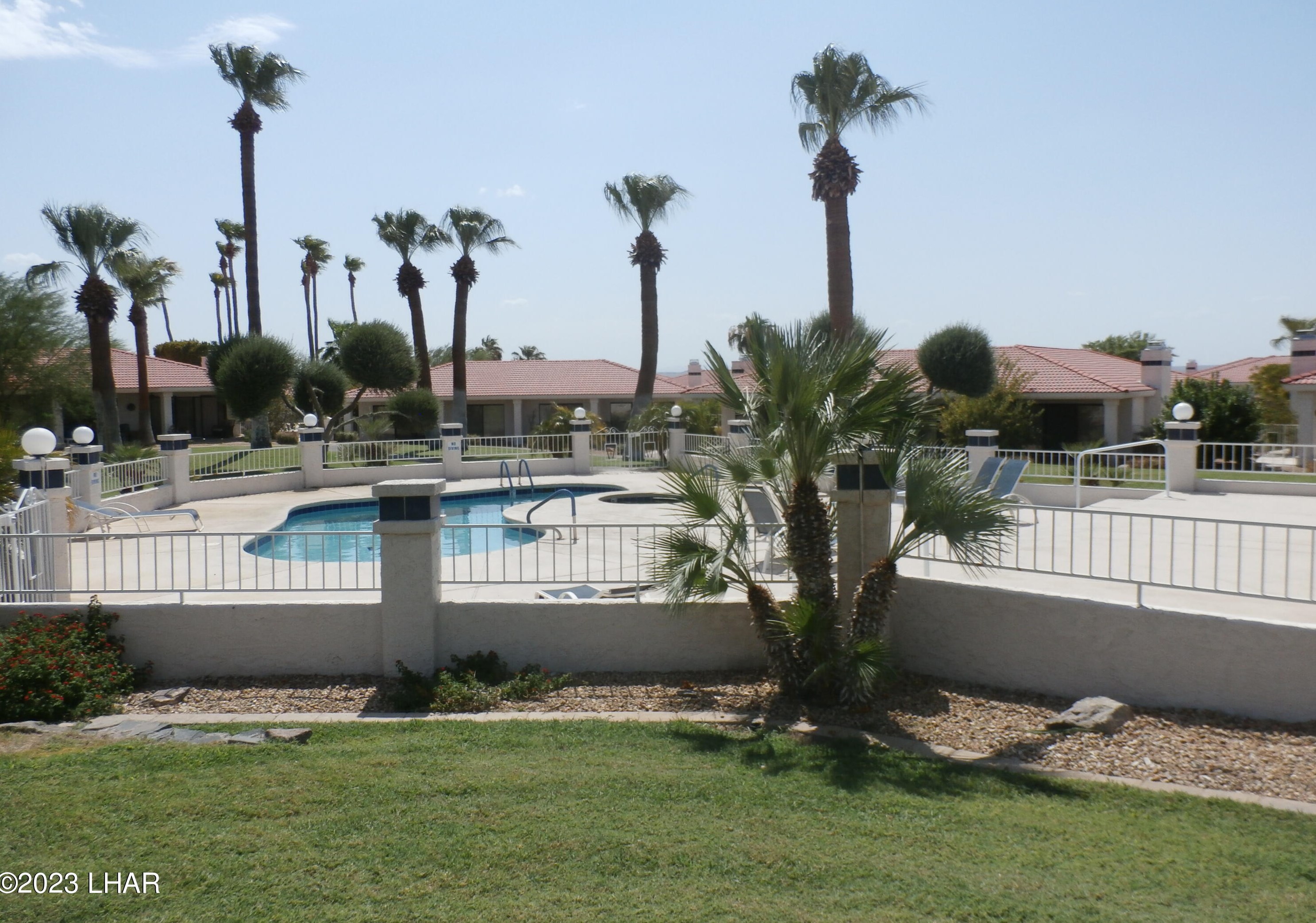 375 London Bridge Rd #1, Lake Havasu City, AZ 86403
