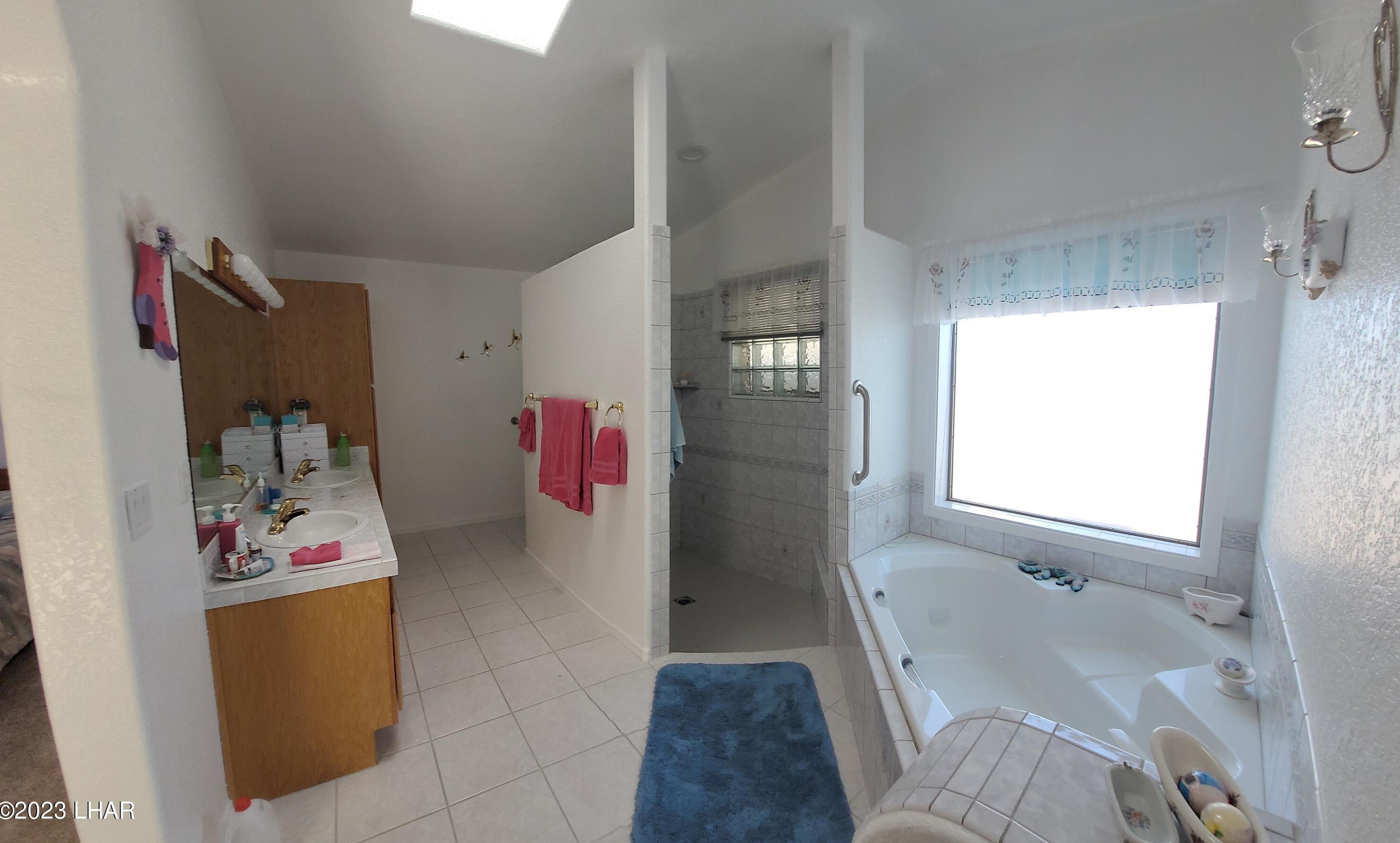 3748 Tahitian Dr, Lake Havasu City AZ  86406-6452 exterior