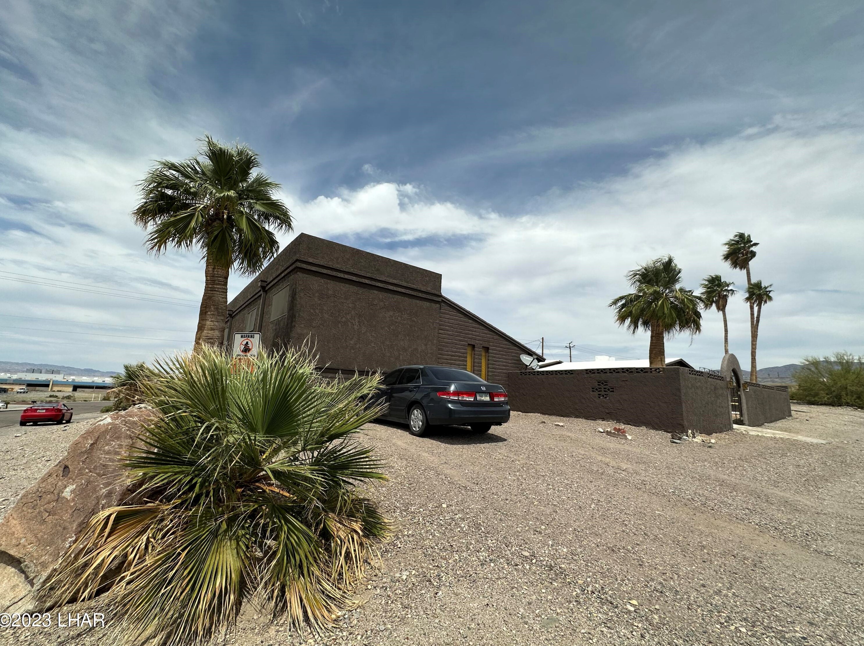 2201 Sandwood Dr #9, Lake Havasu City, AZ 86403
