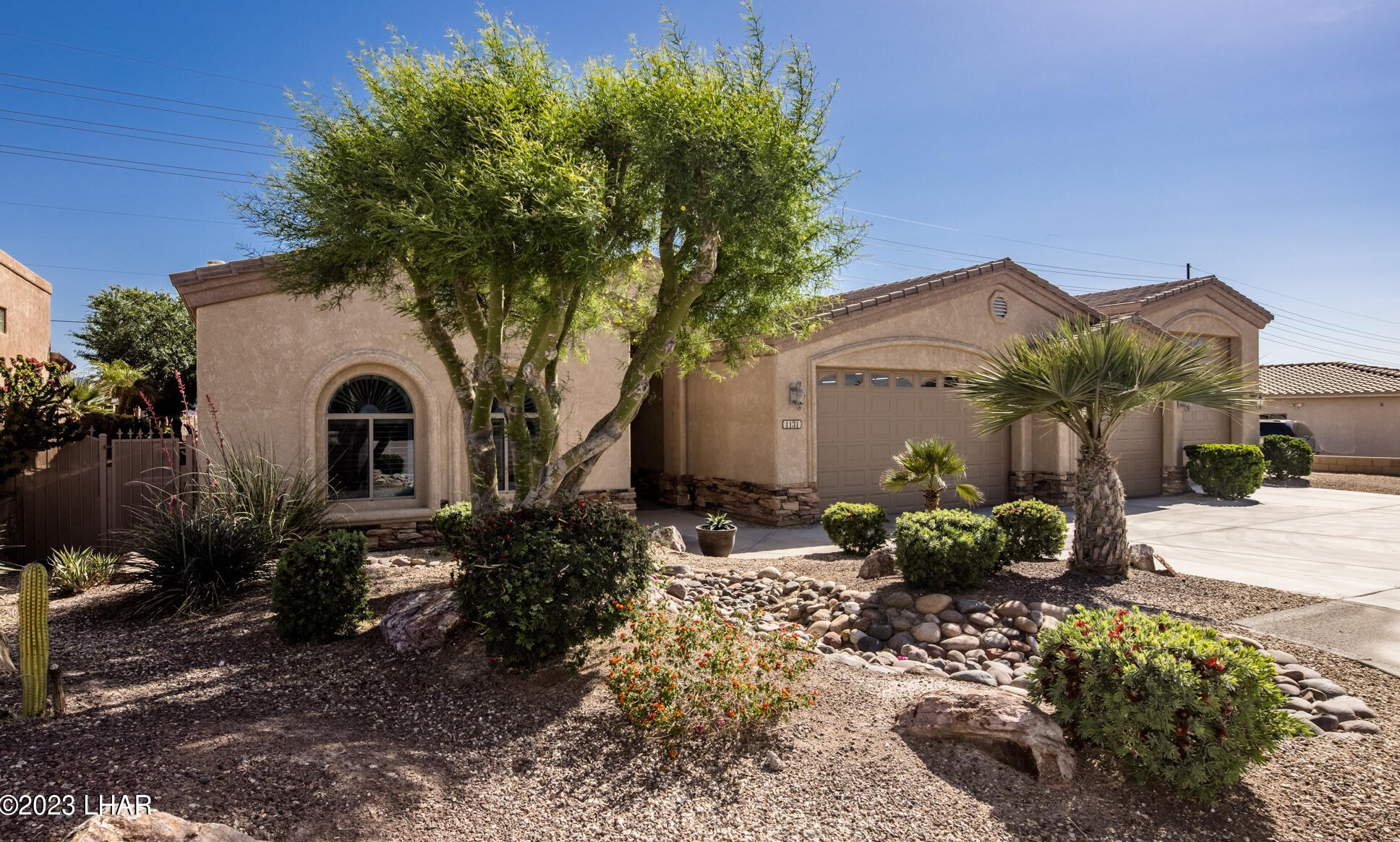 1131 Regency Dr, Lake Havasu City, AZ 86406-8508