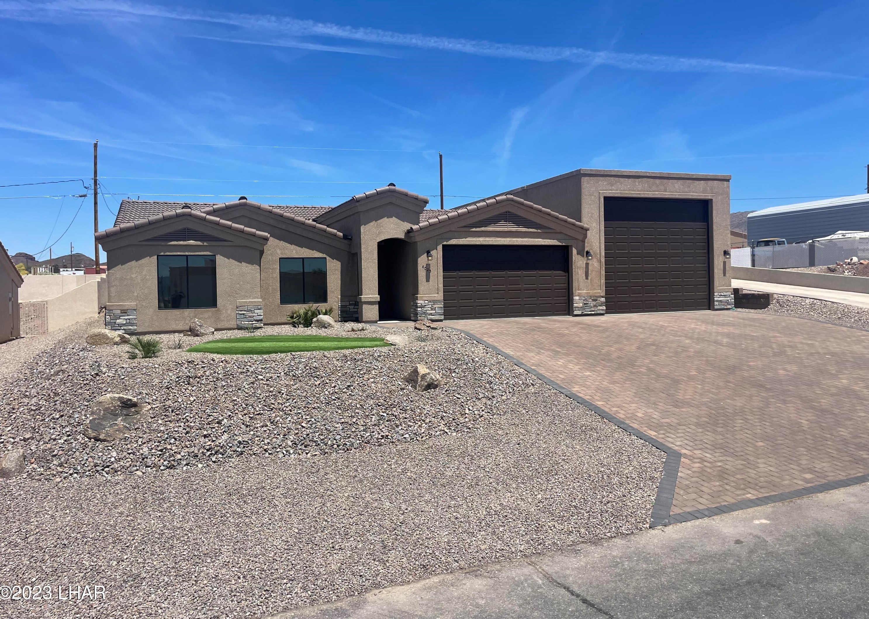 4025 Trotwood Dr, Lake Havasu City, AZ 86406
