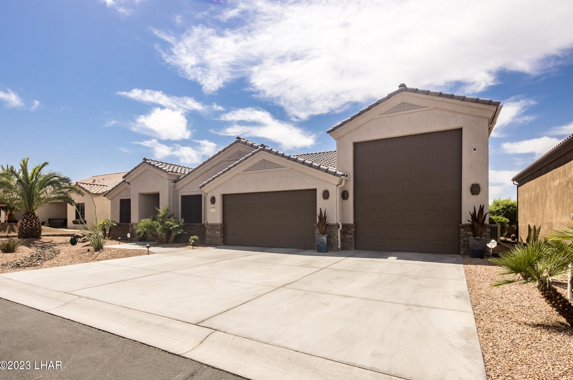 1926 E Savannah Dr, Lake Havasu City, AZ 86404