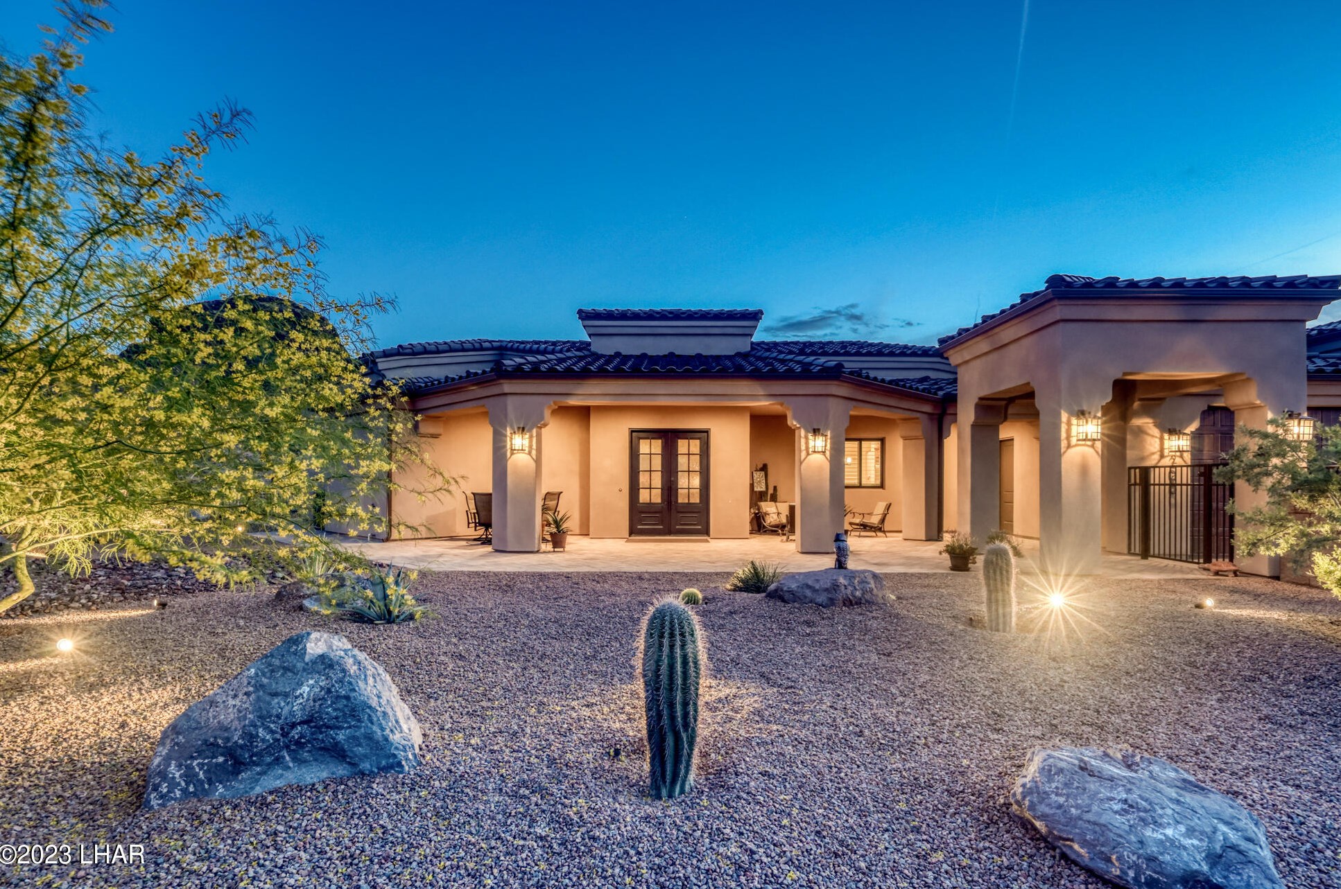 2060 Circula De Hacienda, Lake Havasu City, AZ 86406