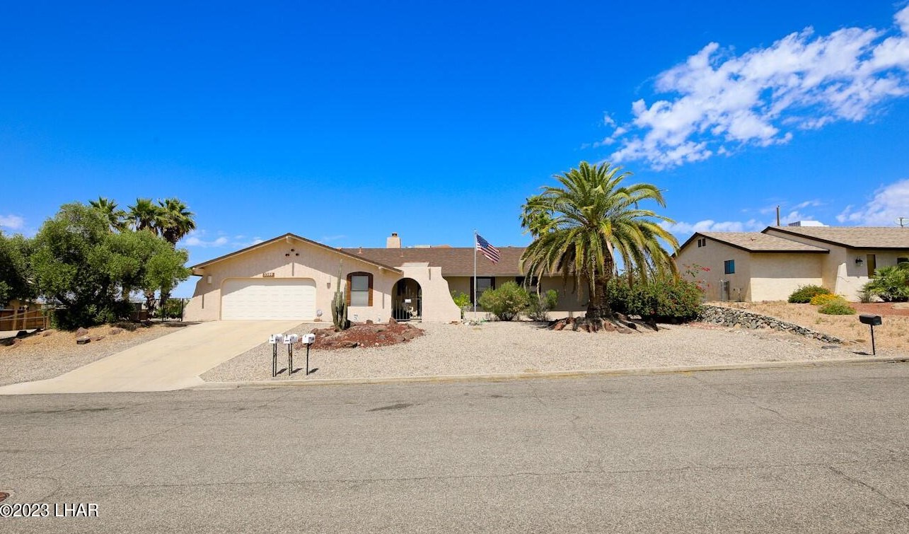 3399 Saddleback Dr, Lake Havasu City, AZ 86406