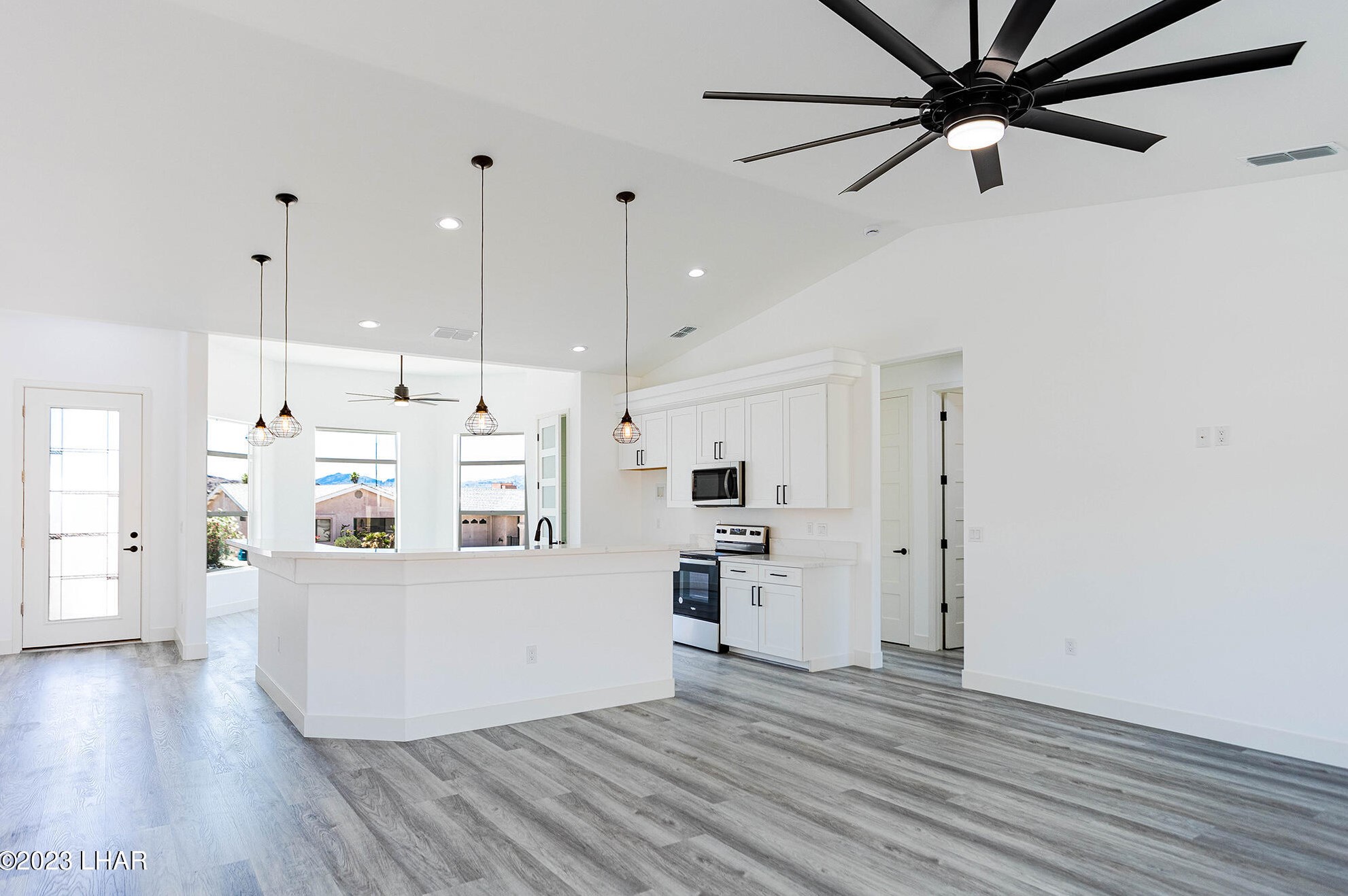 3401 Tomahawk Dr, Lake Havasu City, AZ 86406