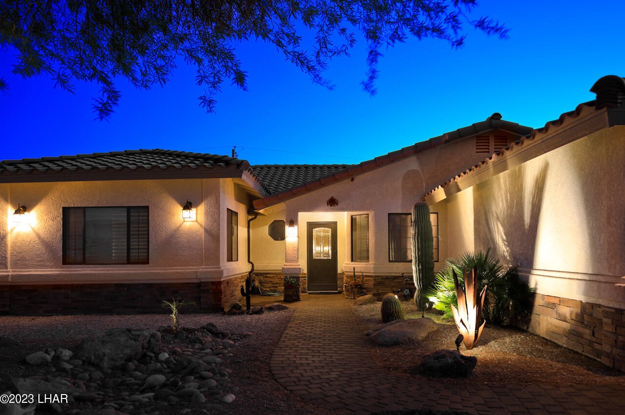 1391 Tamarack Dr, Lake Havasu City, AZ 86404