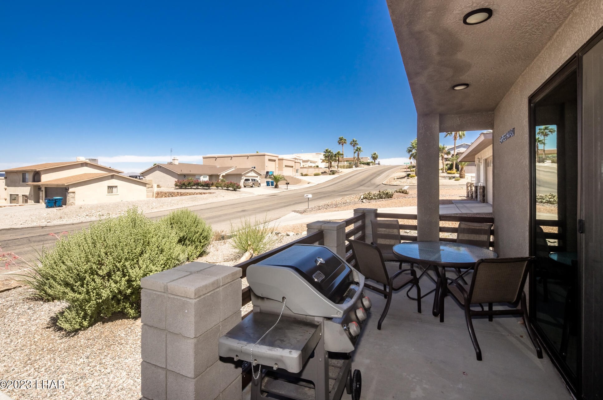 700 Empress Dr, Lake Havasu City AZ  86403-3305 exterior