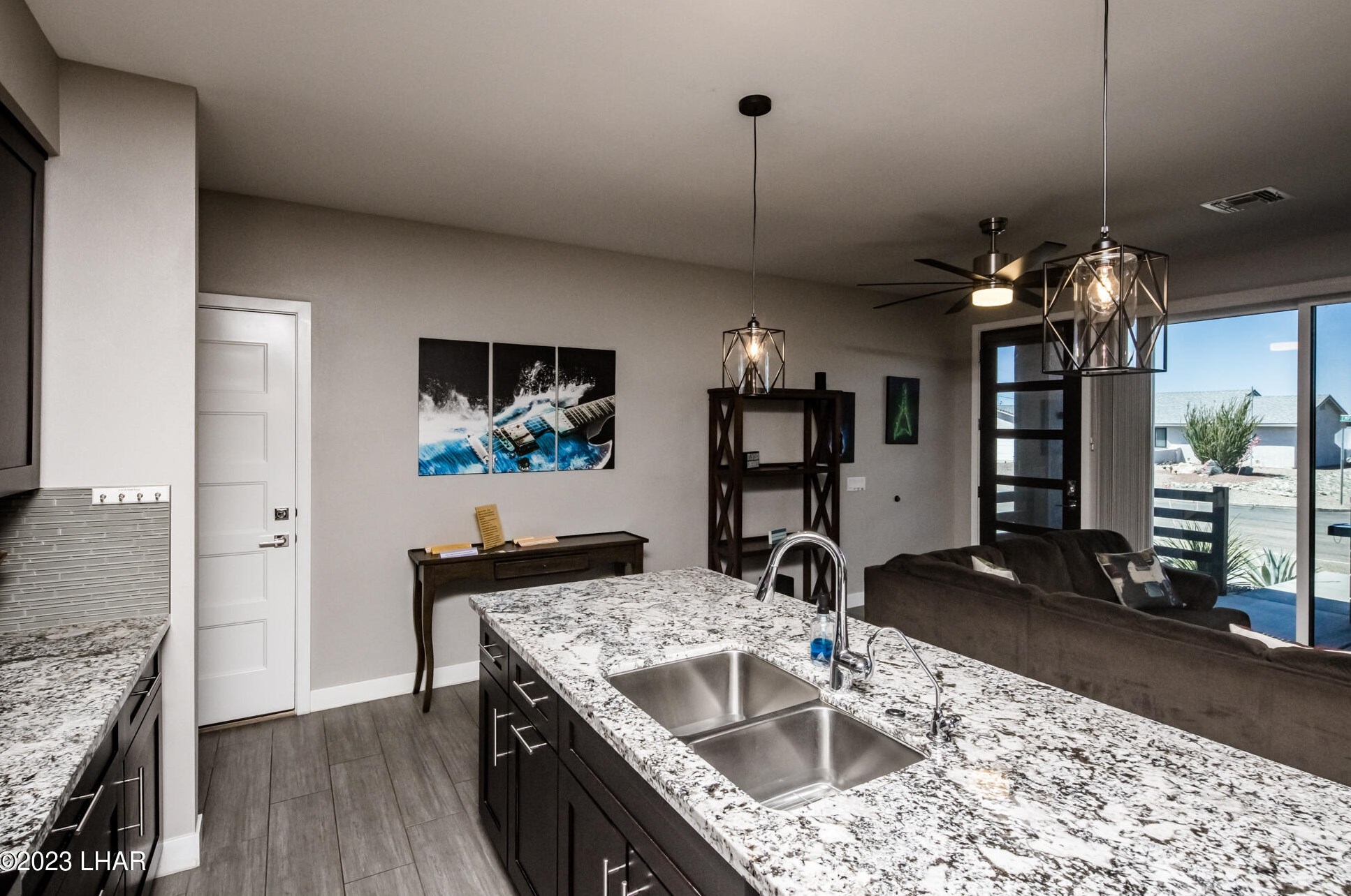 700 Empress Dr, Lake Havasu City AZ  86403-3305 exterior