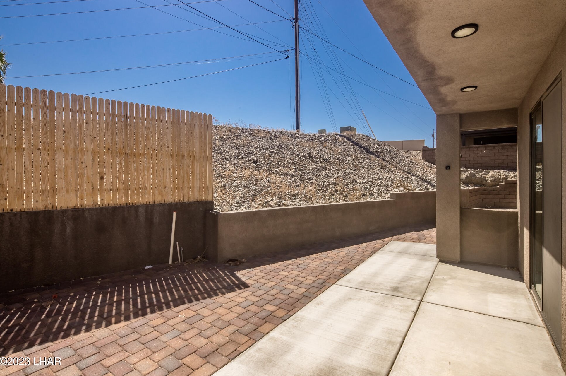 700 Empress Dr, Lake Havasu City AZ  86403-3305 exterior