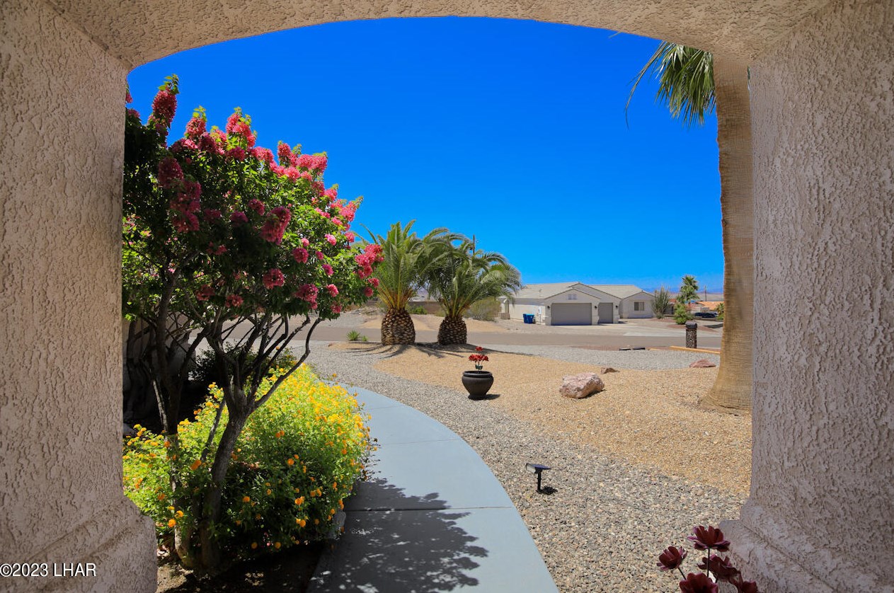 1835 Emerald Dr, Lake Havasu City AZ  86403-5611 exterior