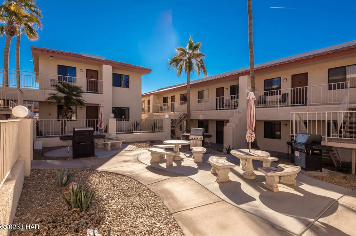 1957 Mesquite Ave #11, Lake Havasu City, AZ 86403