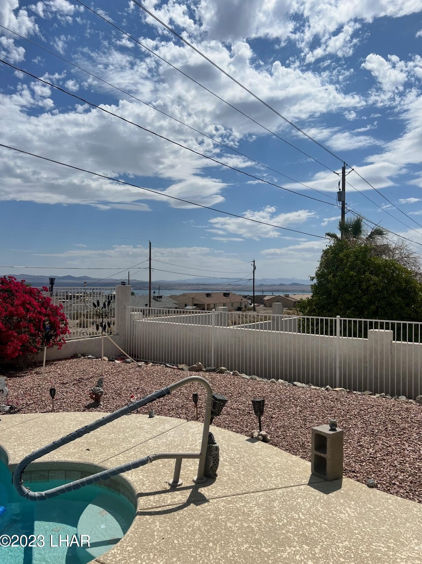2890 Arabian Dr, Lake Havasu City, AZ 86404-2658